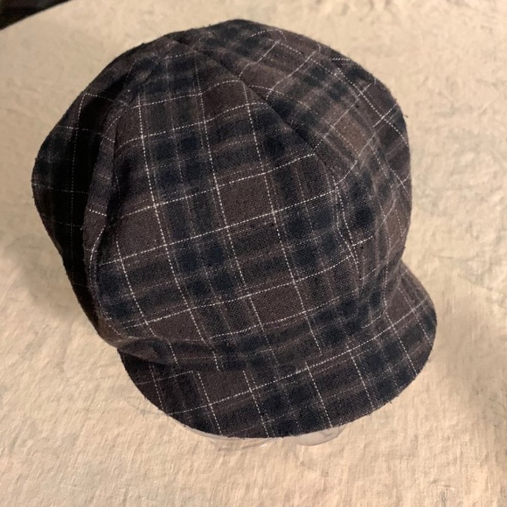 Brown plaid cap